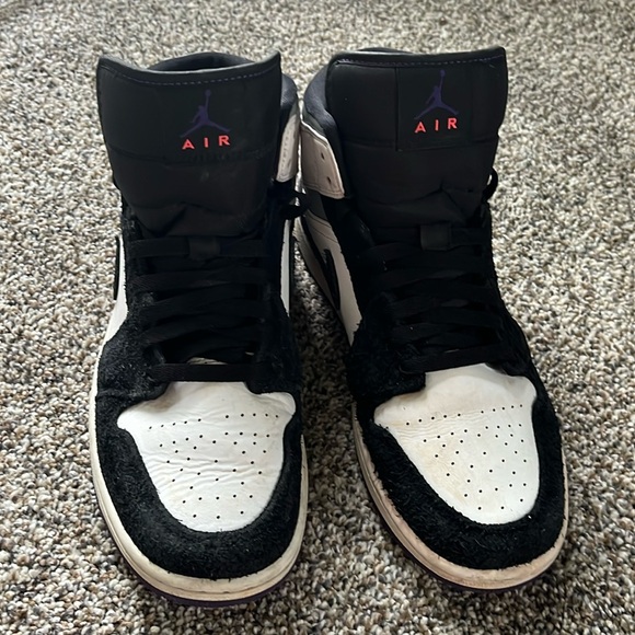 Nike air Jordans - Picture 2 of 5